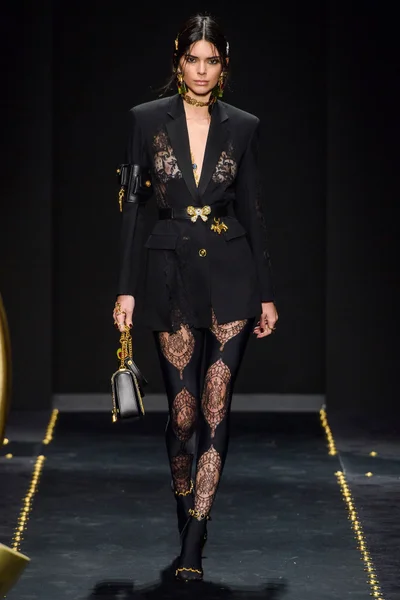 Look 52